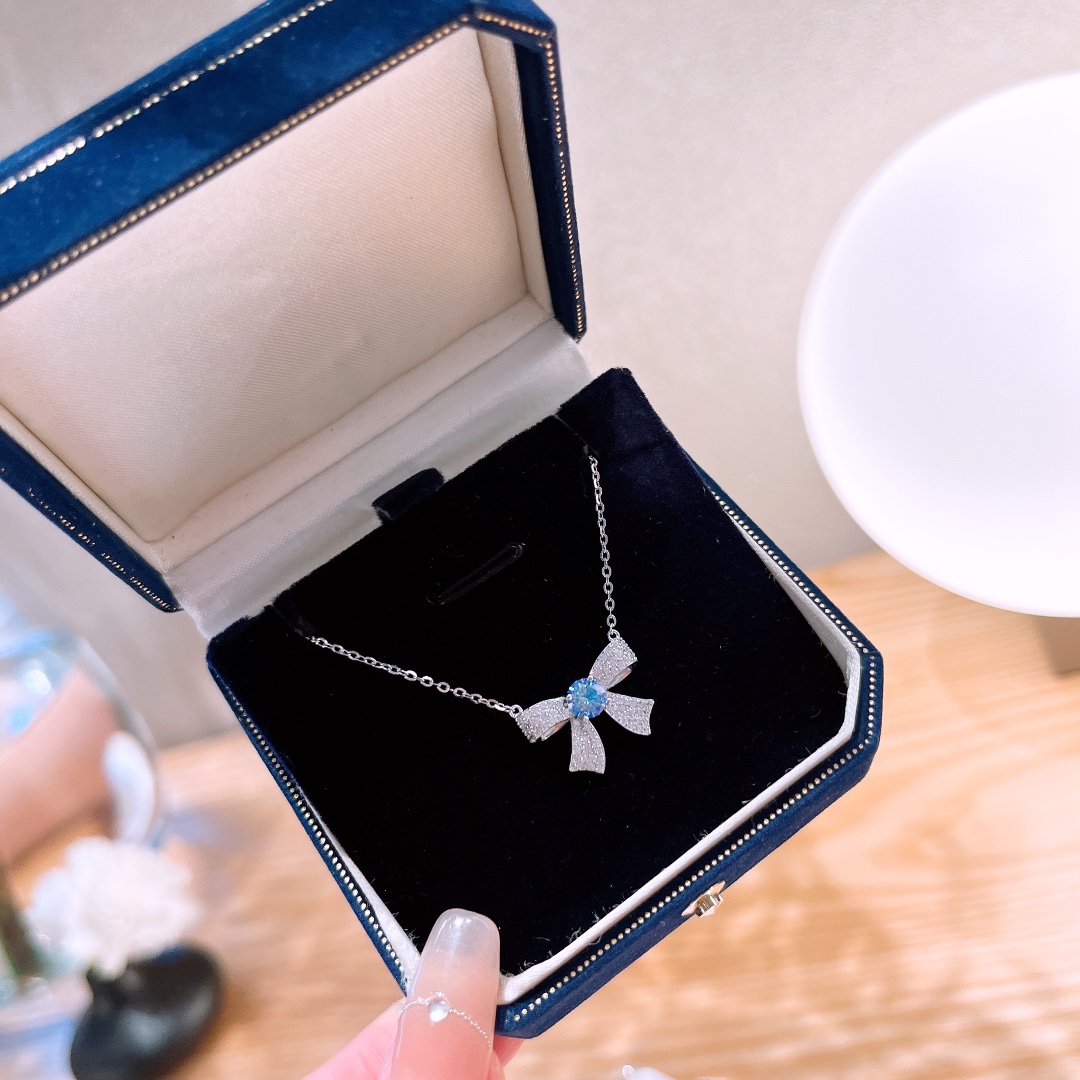 Solid Silver Moissanite Necklace Precision Travel Gold