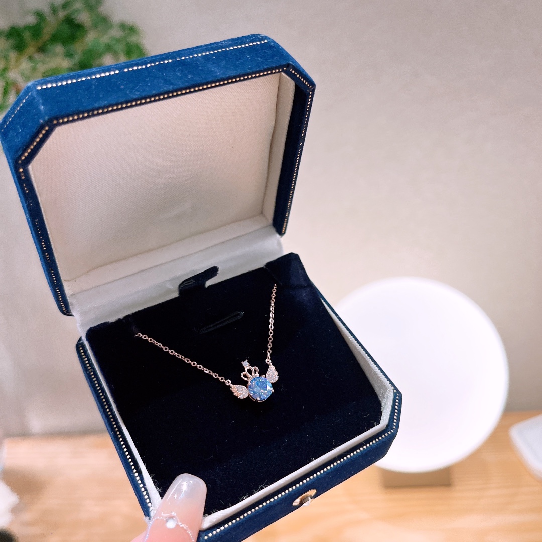 Fine Silver Moissanite Necklace Lively Everyday Wear Silver