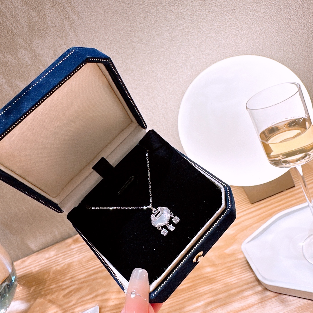 精巧925シルバーモアッサナイトネックレスゴールド 母の日