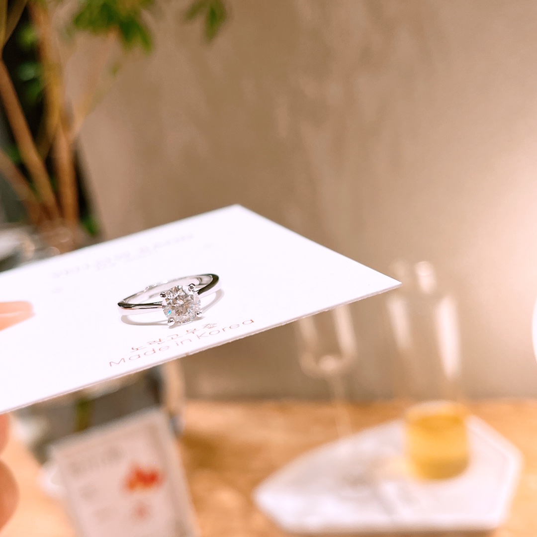 S925 Sterling Silver Moissanite Ring Soft Confession Silver