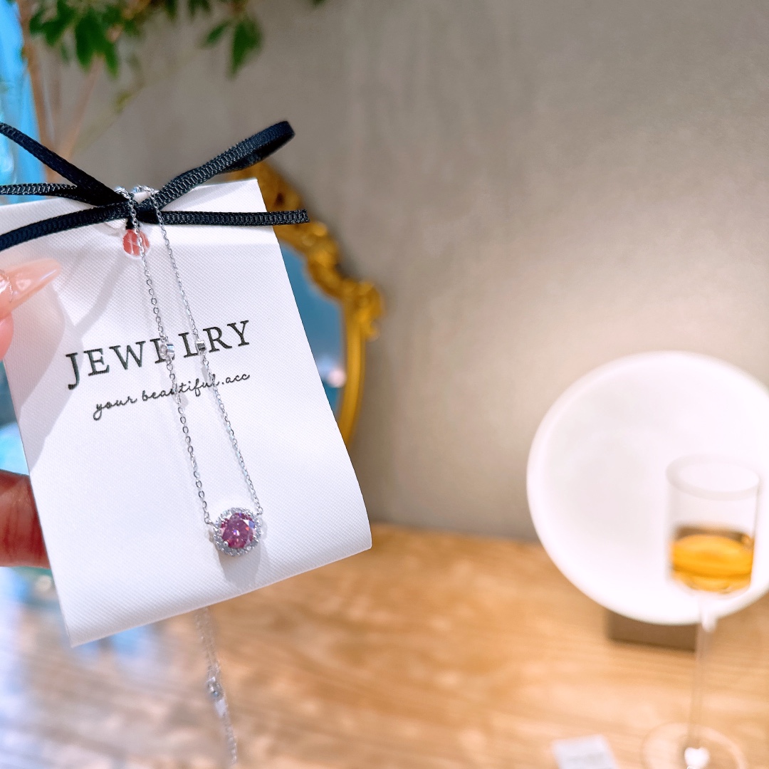 知性的低アレルギー銀モアッサナイトネックレスシルバー ウェディング