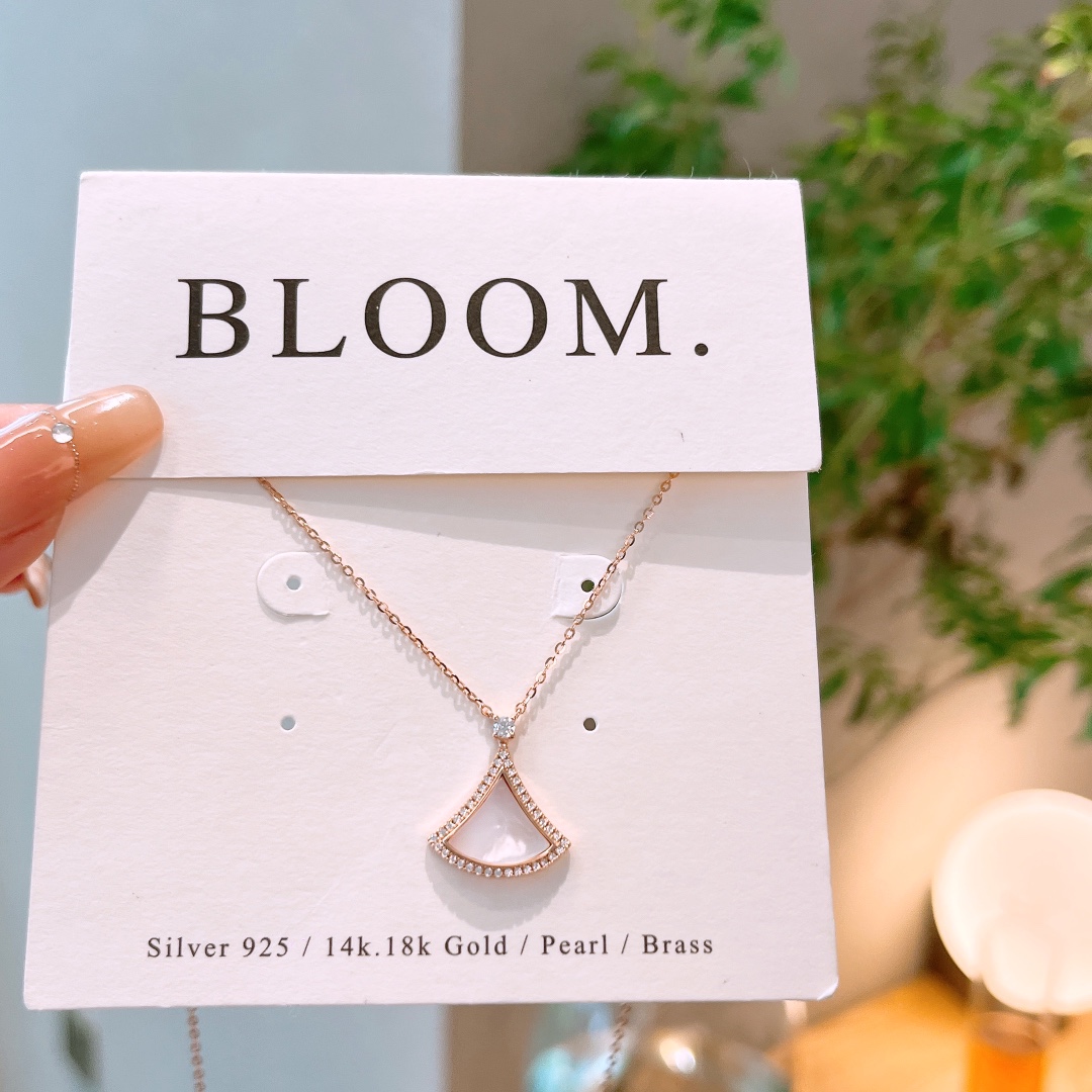 レトロ925シルバーネックレスゴールド 卒業