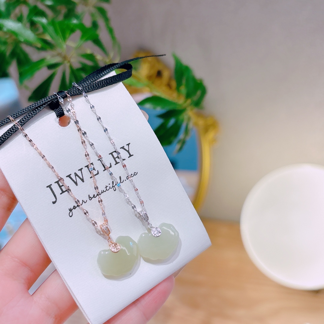 High Polish Silver Hetian Jade Necklace Gentle Gift for Her Silver
