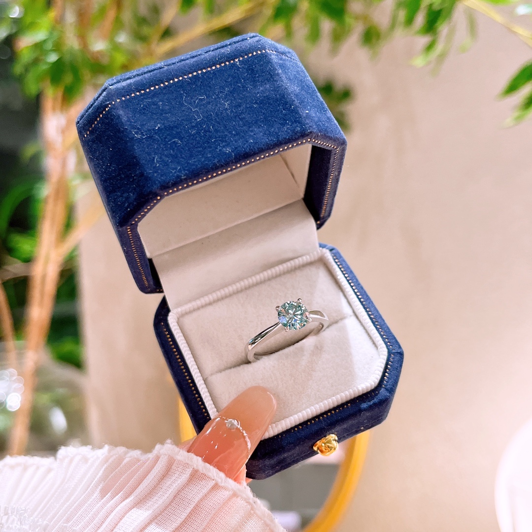 S925 Sterling Silver Moissanite Ring Fresh Self-love Silver