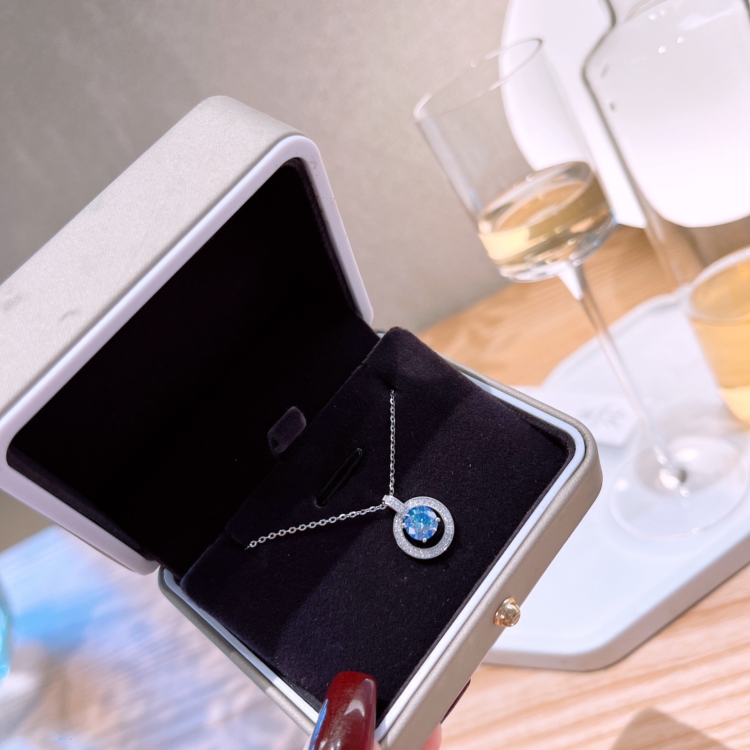 レトロニッケル無添加銀モアッサナイトネックレスシルバー 旅行