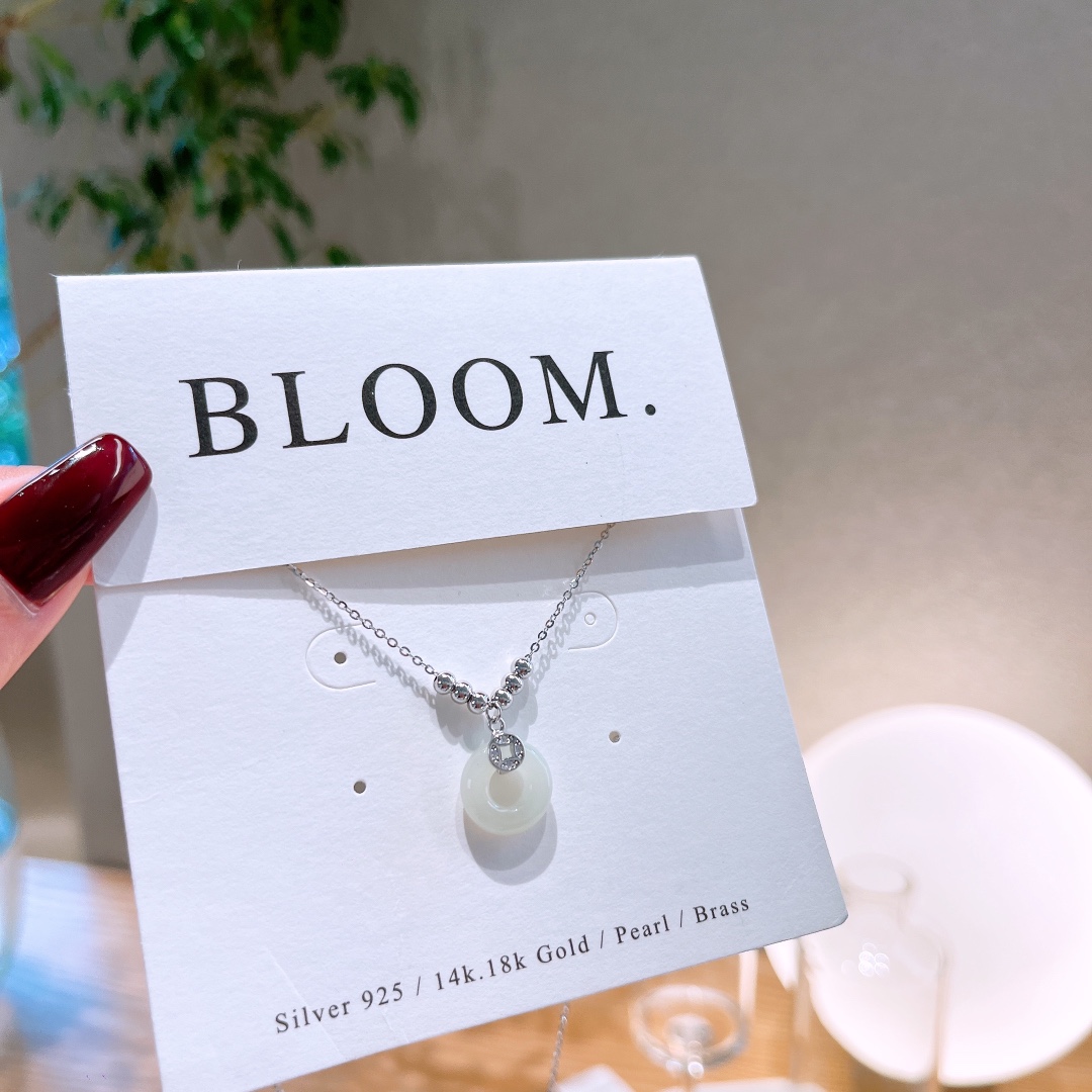 S925 Sterling Silver Hetian Jade Necklace Sweet & Cool Bestie Gift