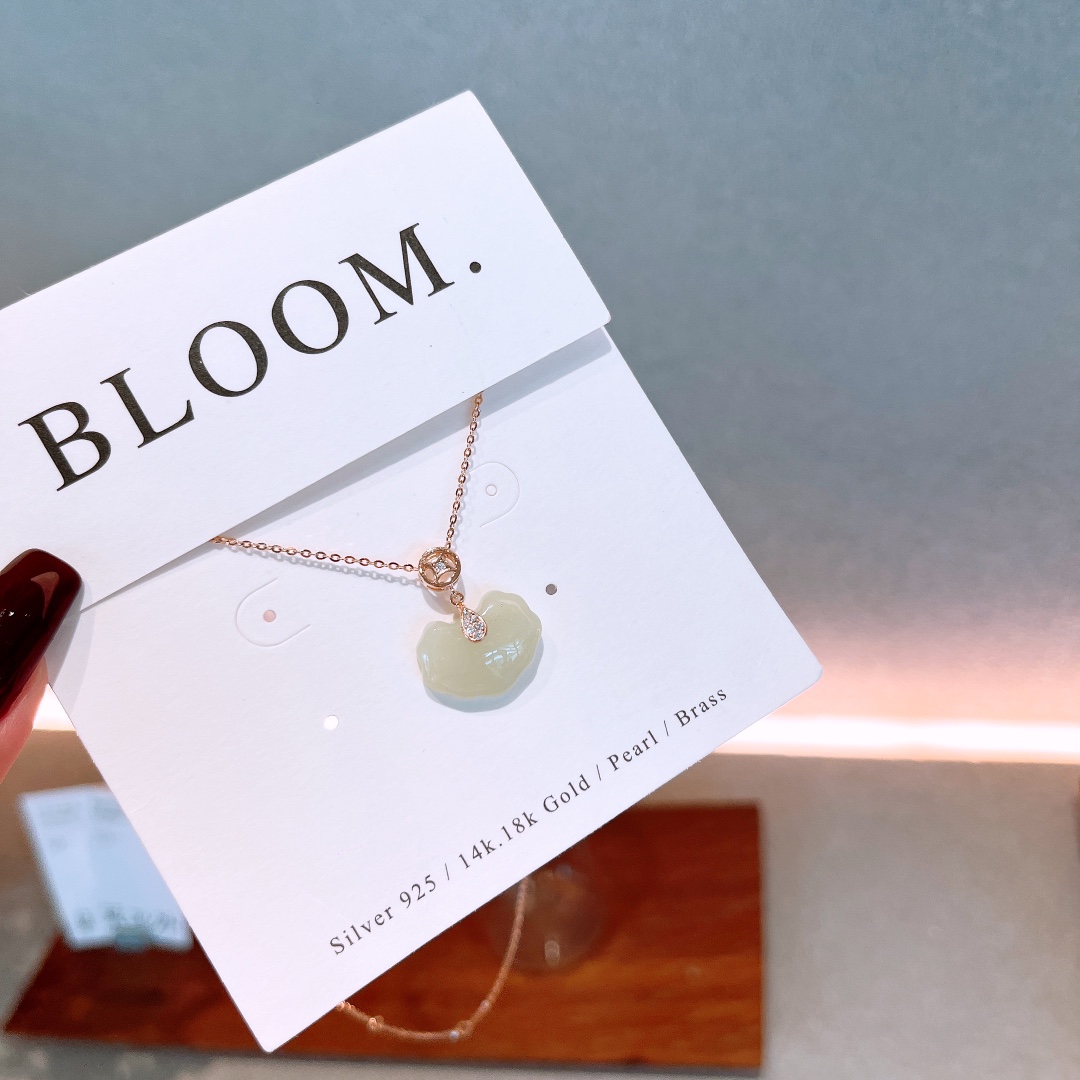 Low Allergy Silver Hetian Jade Necklace Vintage Gift for Her Silver