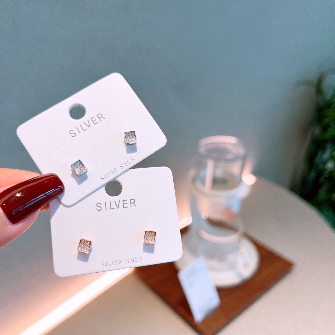 知性的純銀イヤリングシルバー 春節