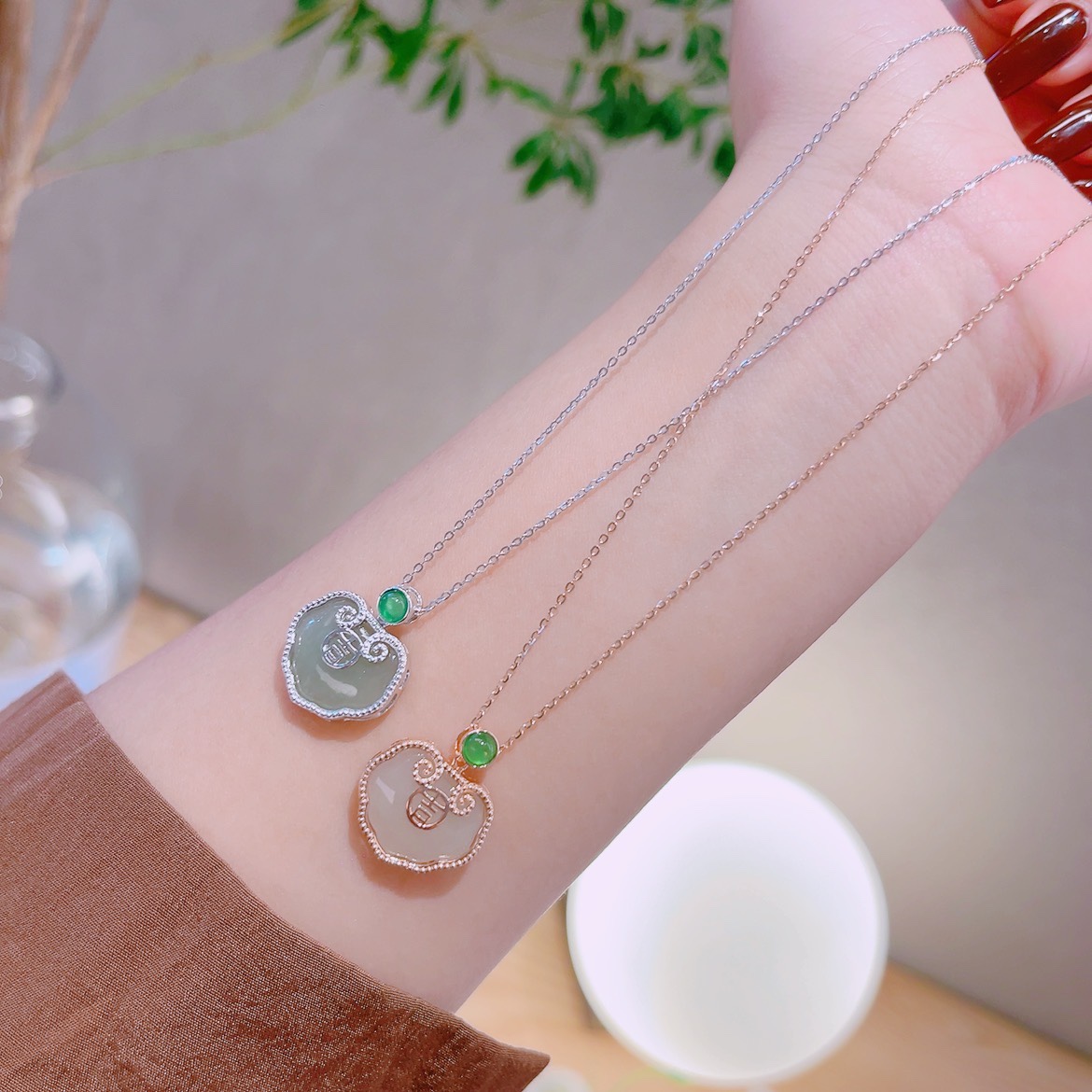 Nickel Free Silver Hetian Jade Necklace Light Luxury Confession Gold