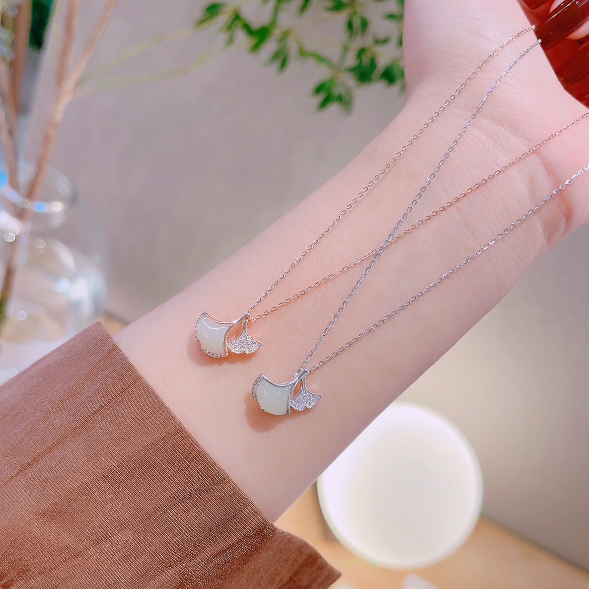 Low Allergy Silver Hetian Jade Necklace Soft Gift for Her Gold