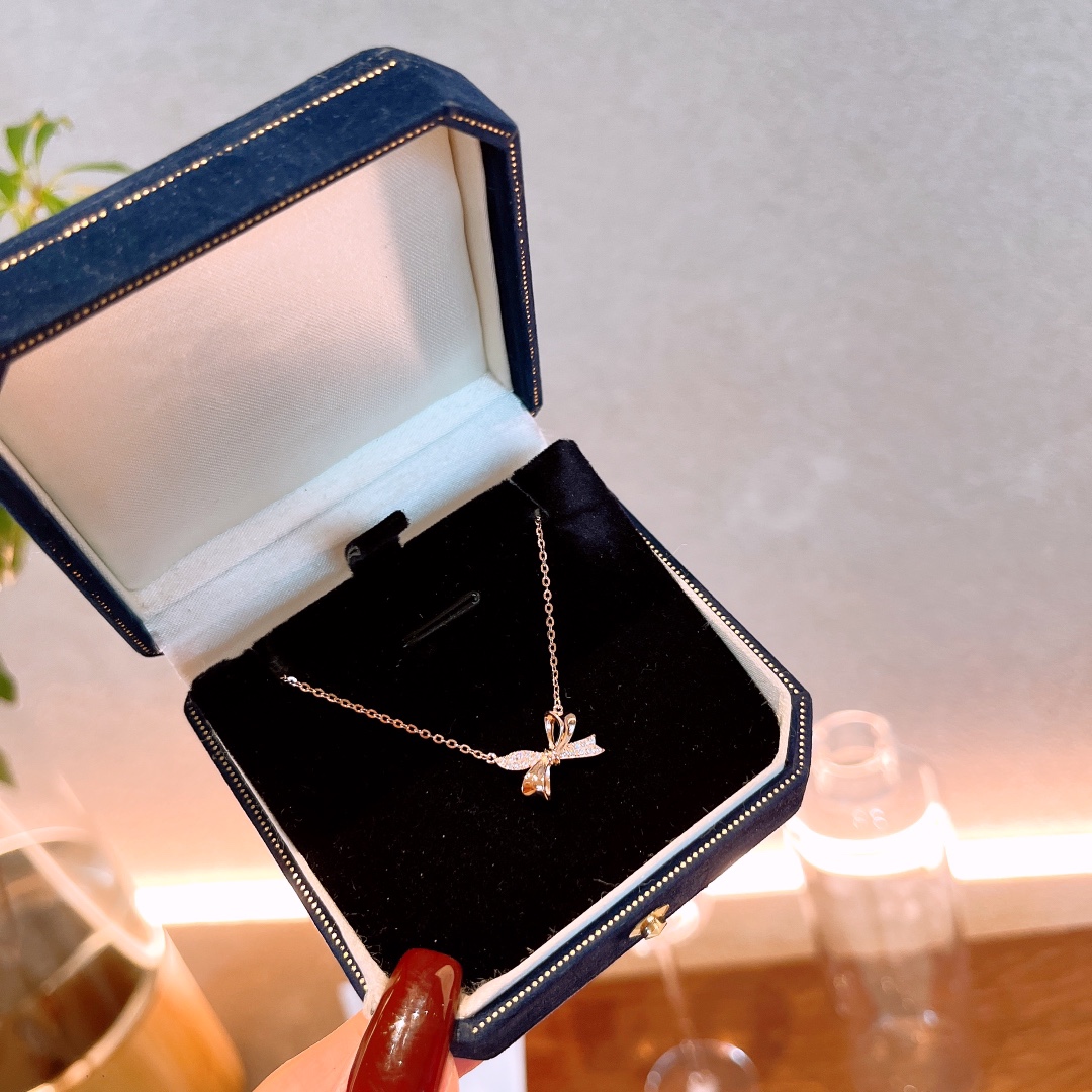 インスタ風アレルギー対応シルバーネックレスゴールド 年次パーティー