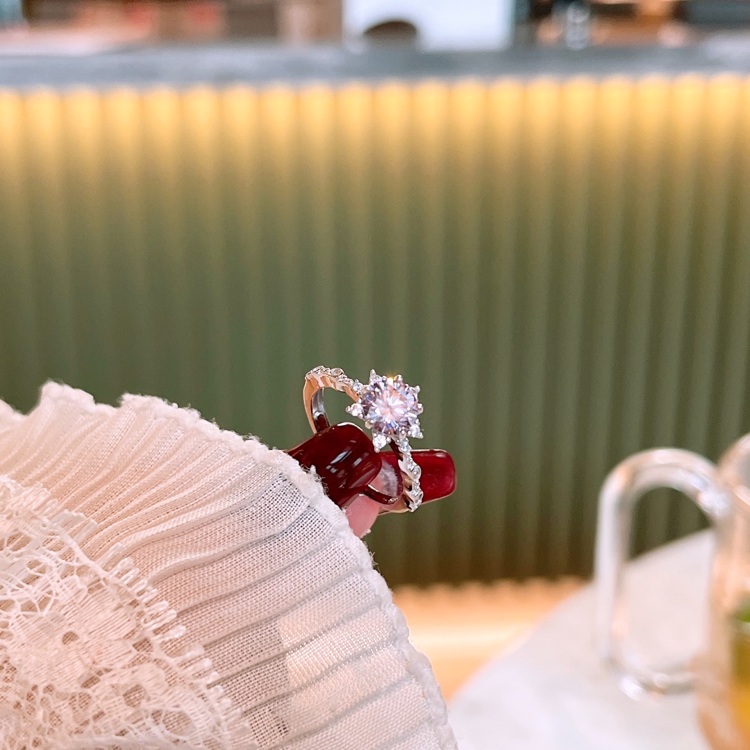 High Polish Silver Moissanite Ring Elegant Spring Festival Gold