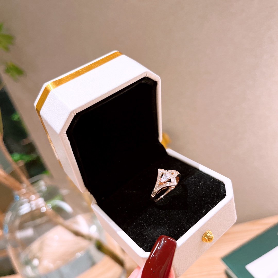 Hochglanzpoliertes Silber Ring Leichter Luxus Reise Gold