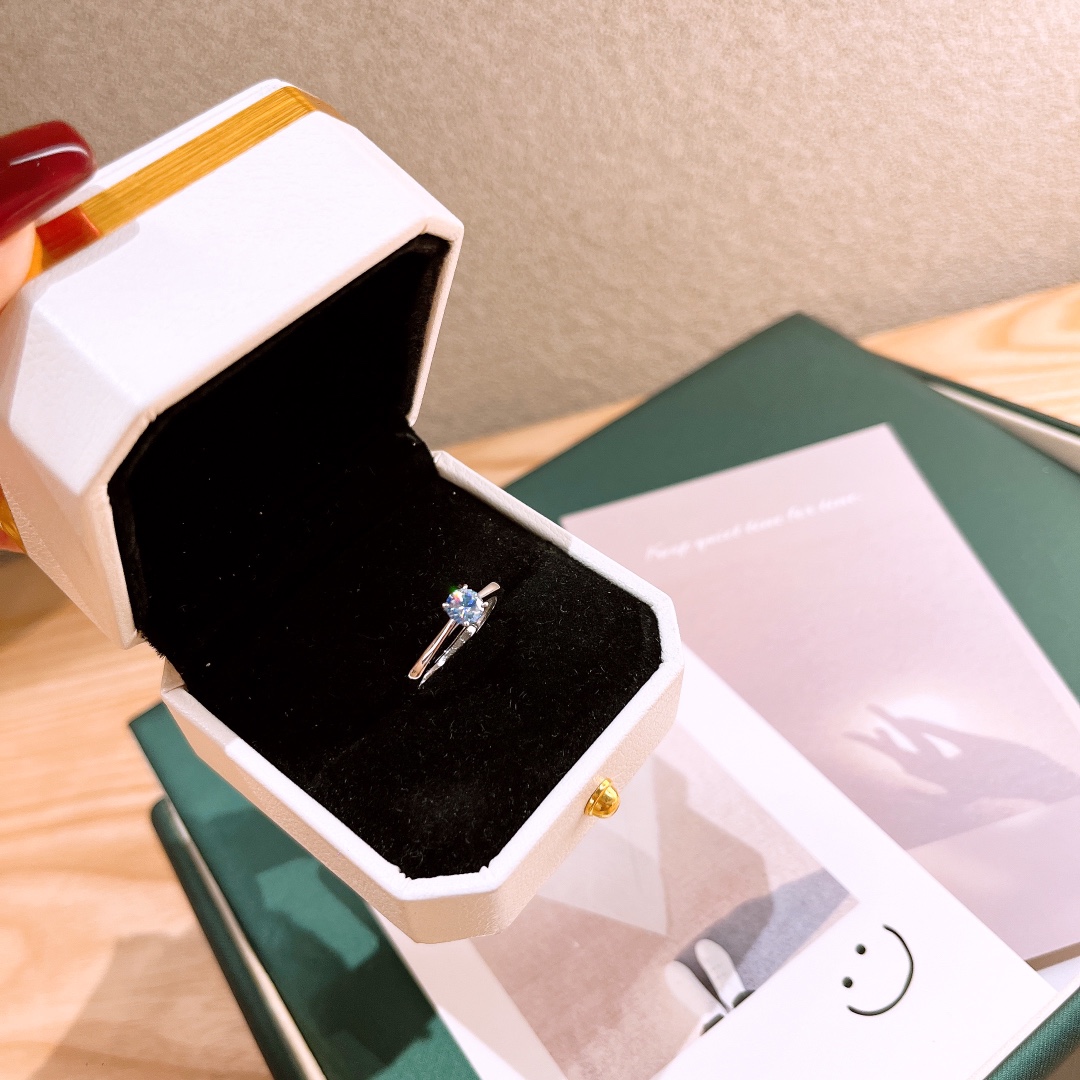 S925 Sterling Silver Moissanite Ring Intellectual Proposal Gold