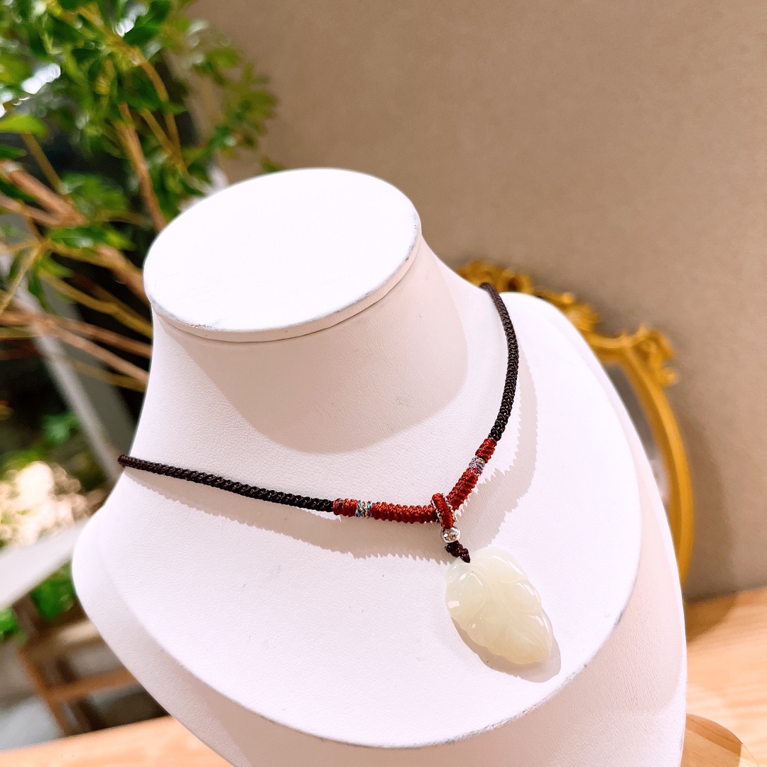 Hypoallergenic Silver Hetian Jade Necklace Lively Wedding Favor Gold