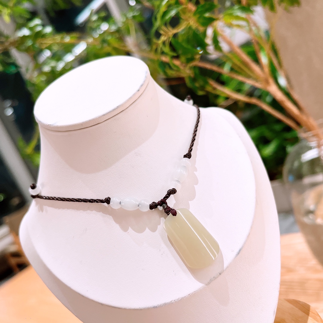High Polish Silver Hetian Jade Necklace Lively Travel Silver