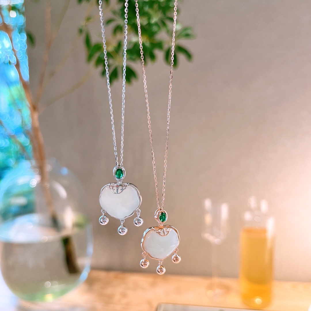Fine Silver Hetian Jade Necklace Romantic Mother's Day Silver