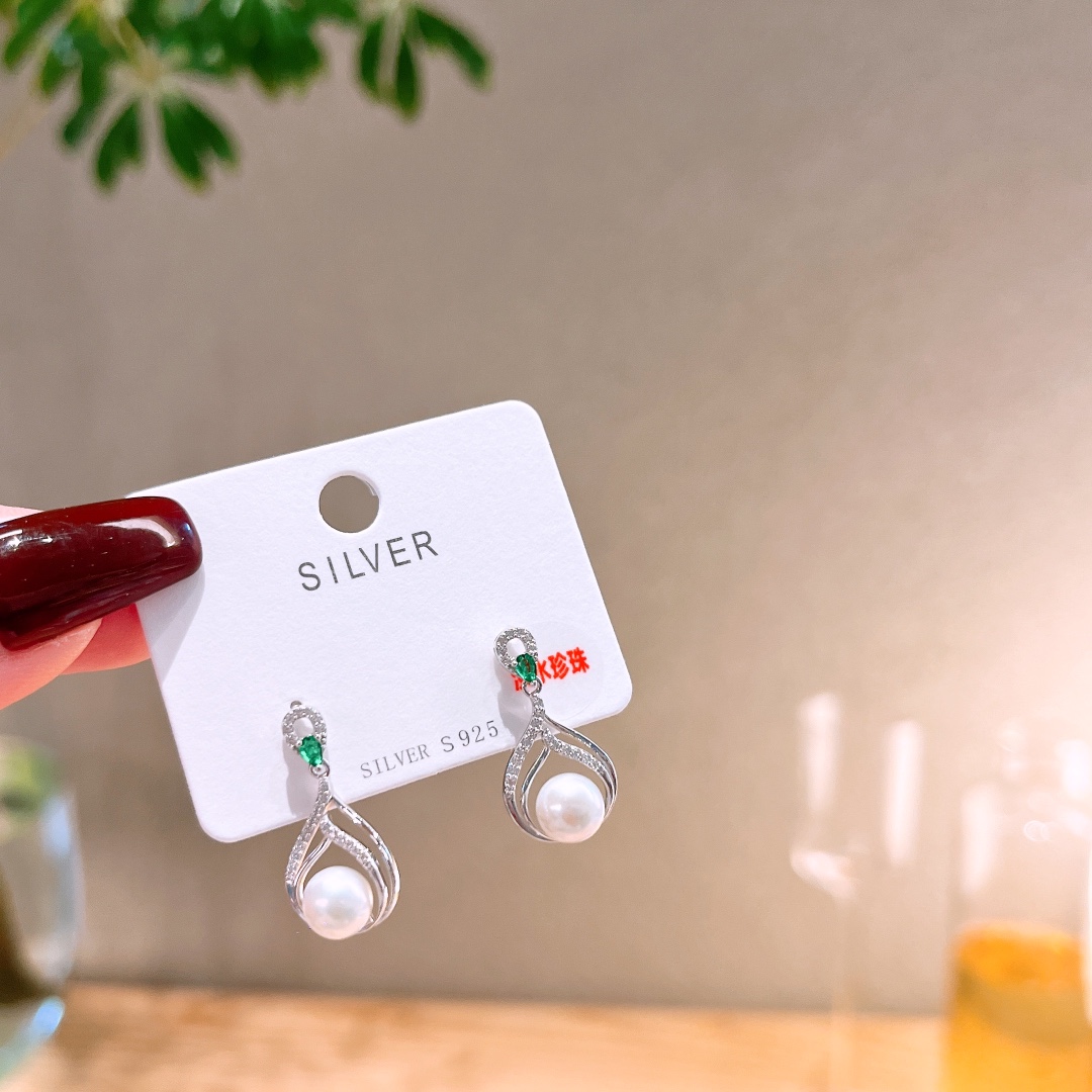 Nickel Free Silver Freshwater Pearl Studs Delicate Wedding Gold