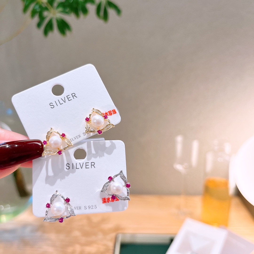 Hypoallergenic Silver Freshwater Pearl Studs Precision Teacher's Day