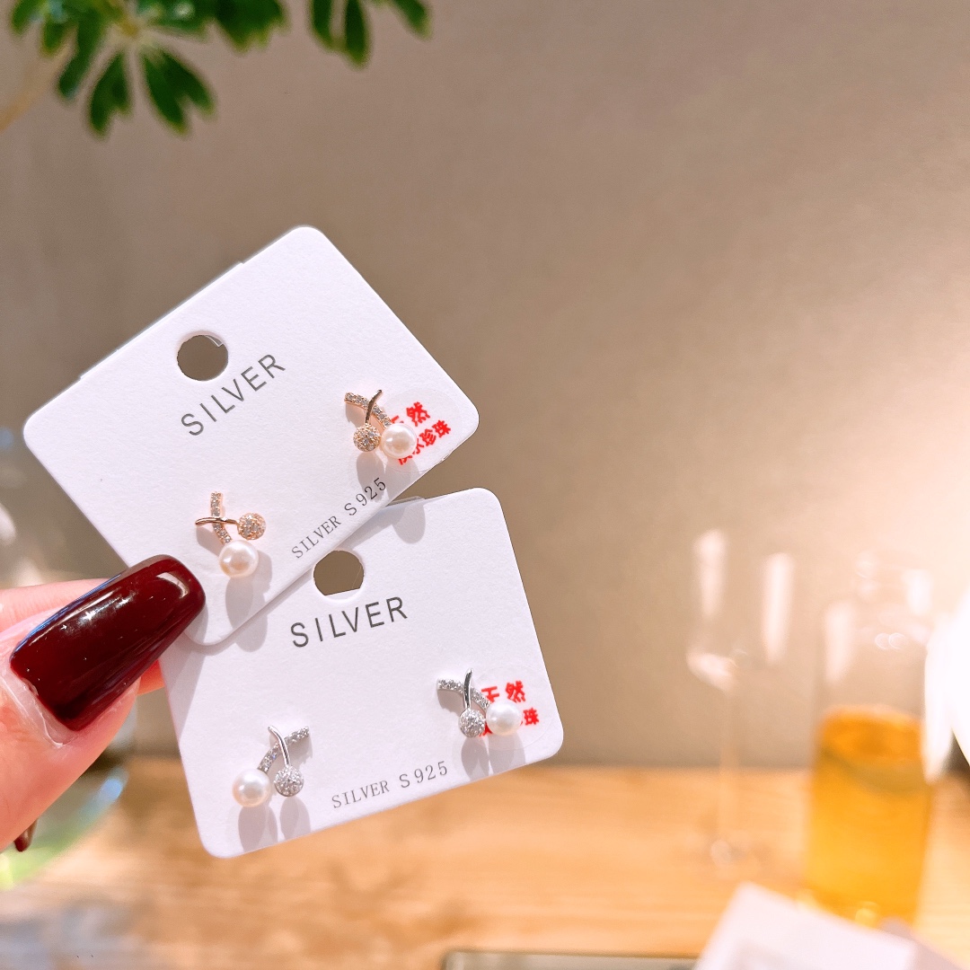 森ガール925シルバー淡水パールスタッドゴールド 誕生日