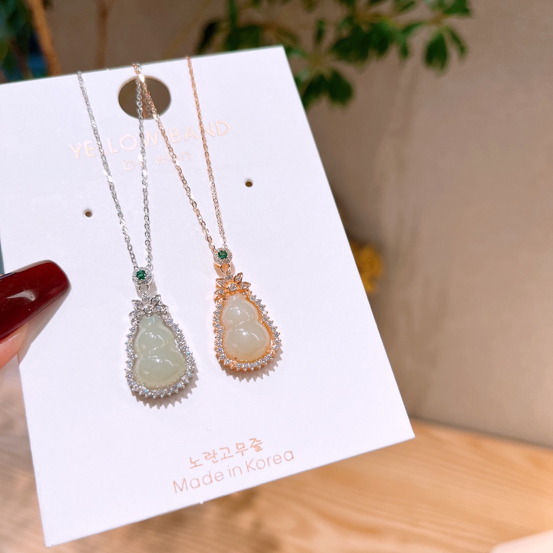 Hypoallergenic Silver Hetian Jade Necklace Sweet & Cool Confession