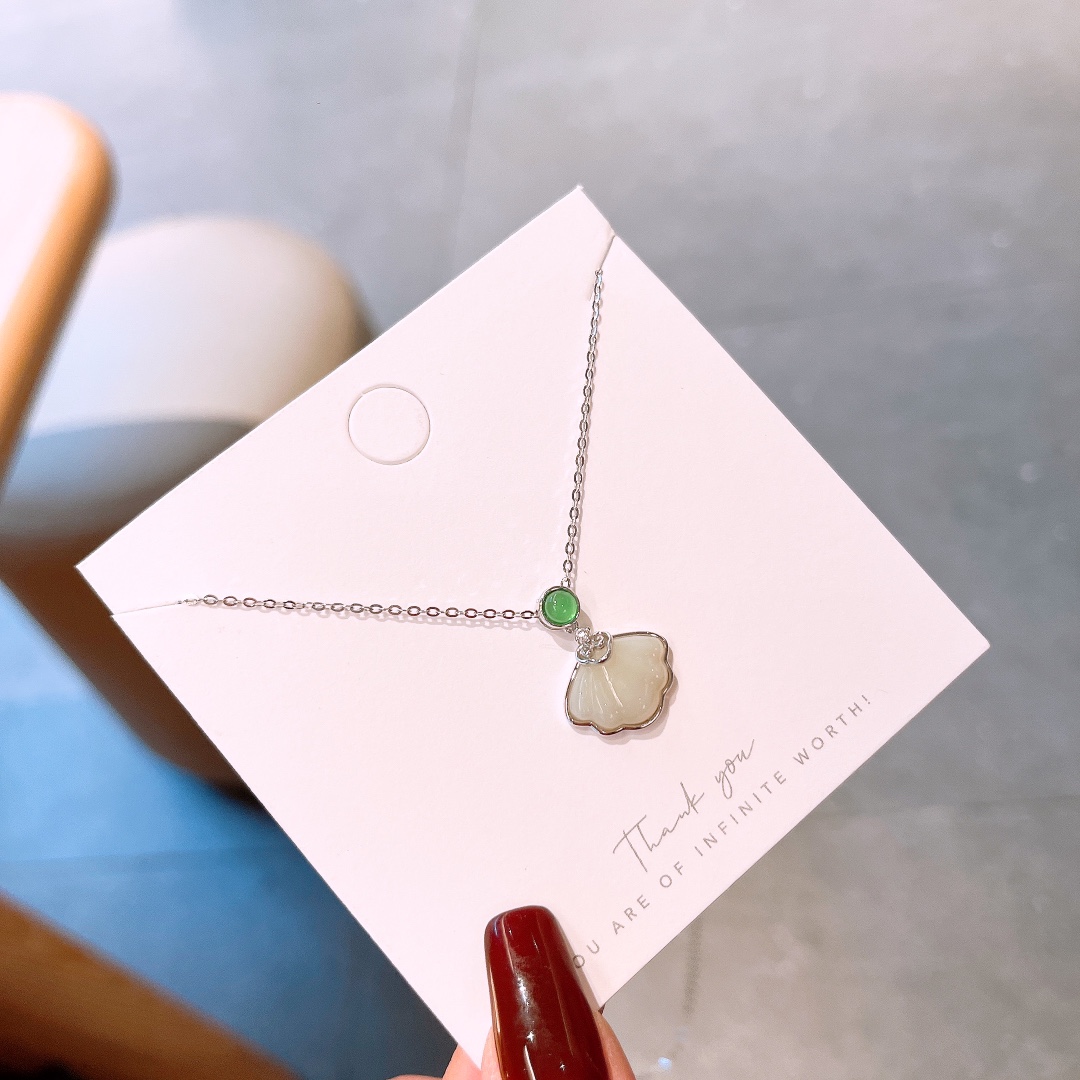 Hypoallergenic Silver Hetian Jade Necklace Girly Banquet Gold