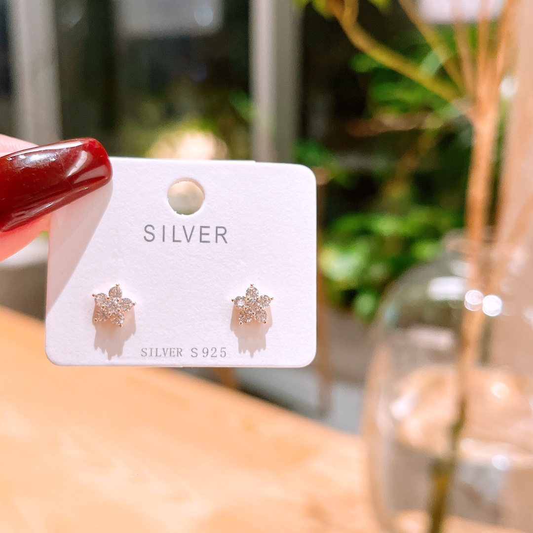 優しい925シルバーイヤリングゴールド 晩餐会