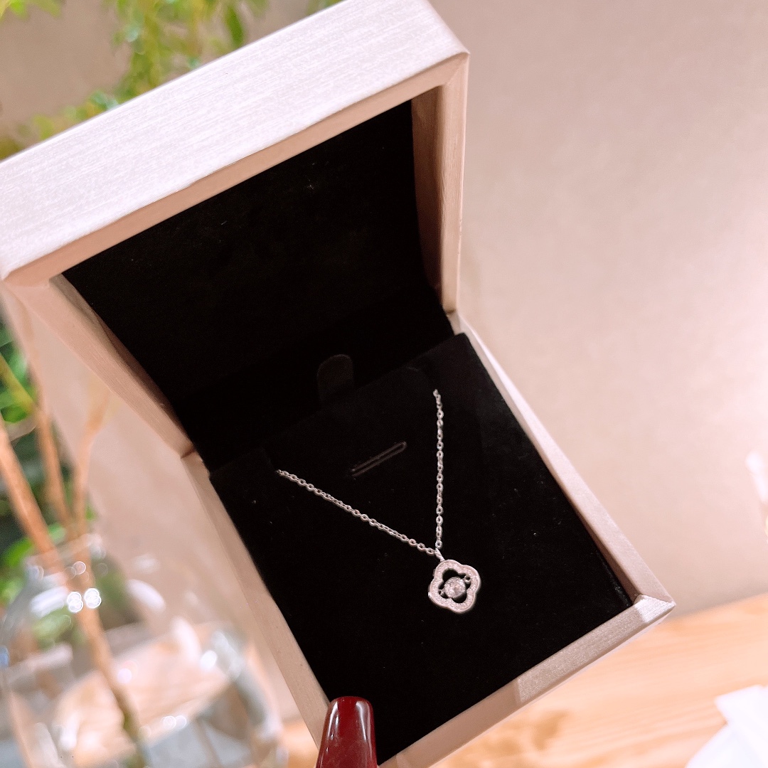 ユニーク純銀ネックレスシルバー クリスマス