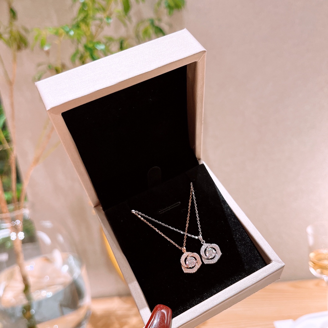 レトロ純銀ネックレスゴールド 新築祝い