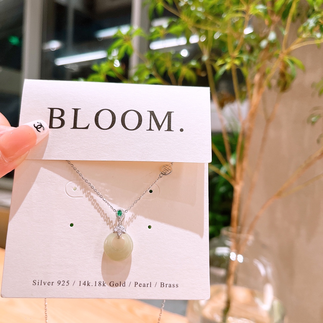 S925 Sterling Silver Hetian Jade Necklace Ethereal Office Gold