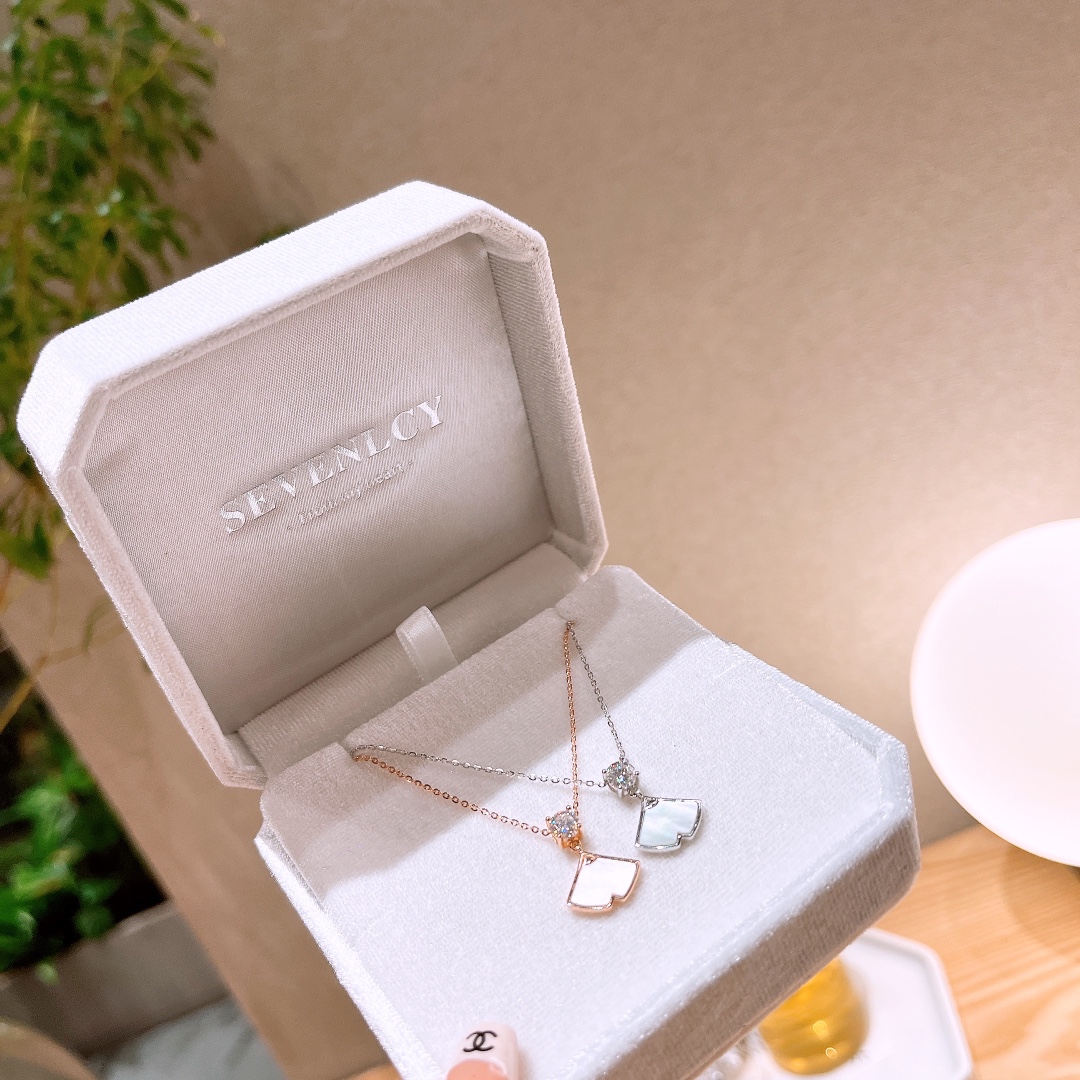 Solid Silver Moissanite Necklace French Banquet Gold