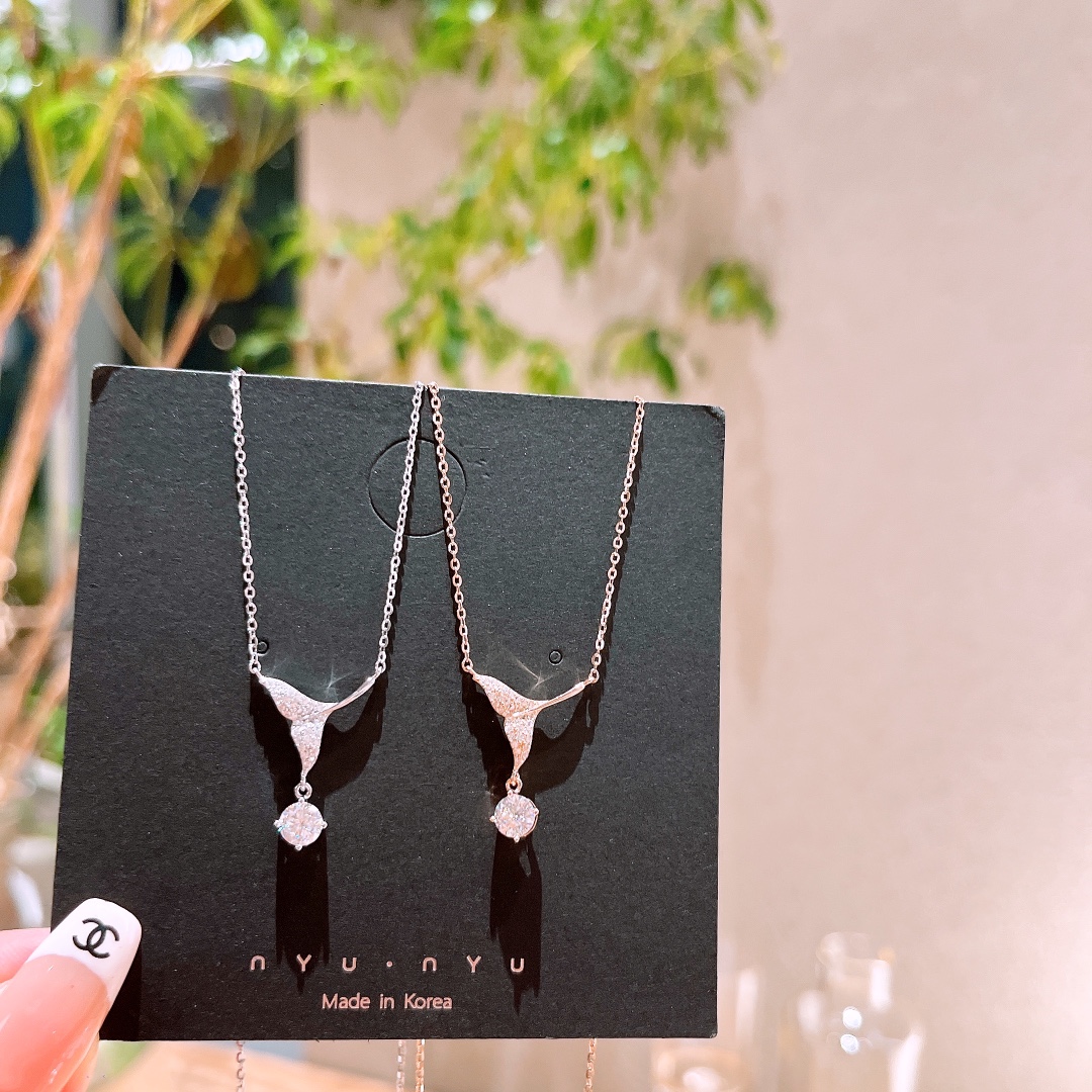 Low Allergy Silver Moissanite Necklace French New Year Silver