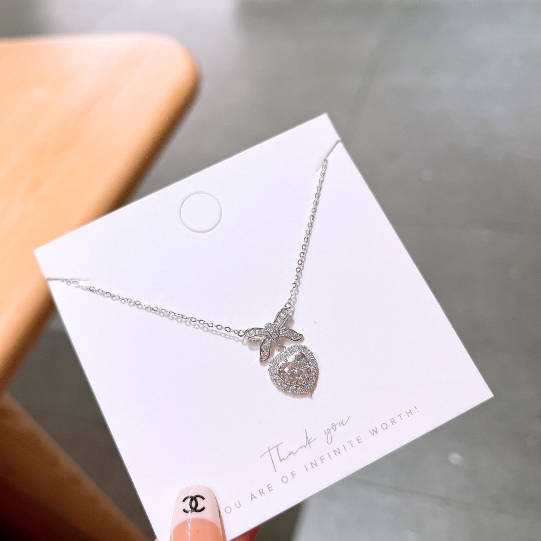 Hypoallergenic Silver Moissanite Necklace Light Luxury Travel Gold