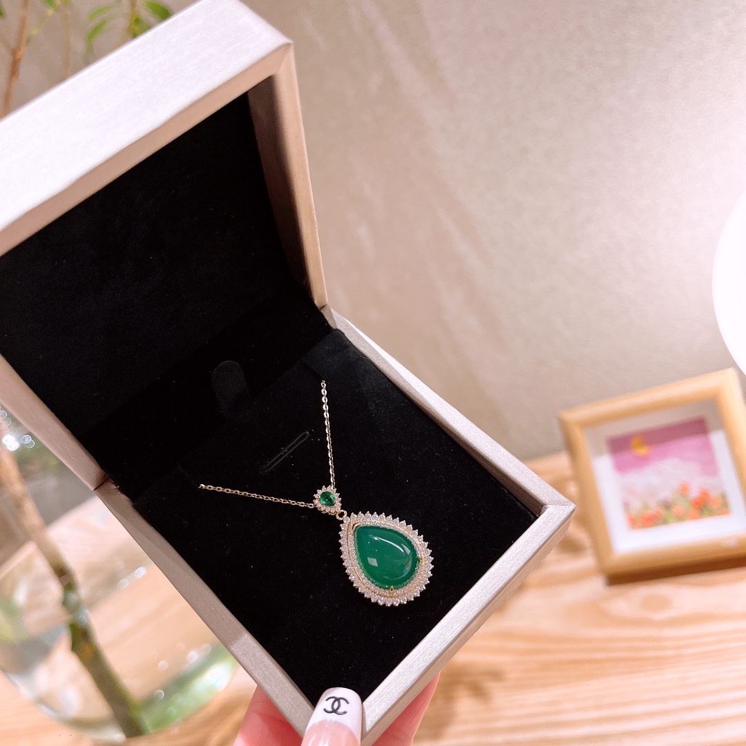 Solid Silver Green Chalcedony Necklace Playful Proposal Gold