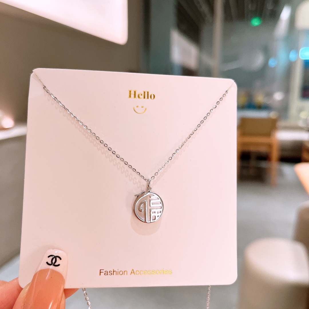 清純アレルギー対応シルバーネックレスゴールド 旅行