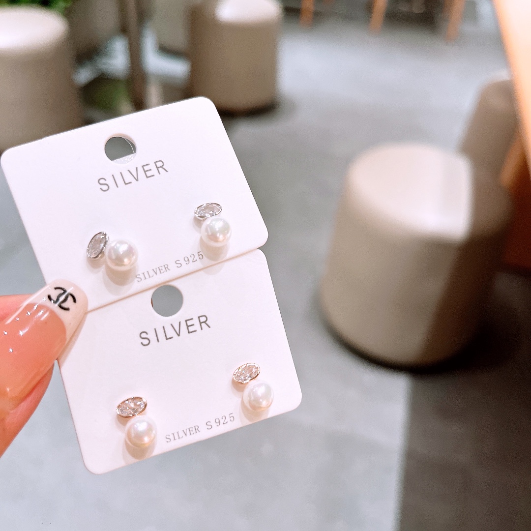 Low Allergy Silver Earrings Delicate Travel Silver