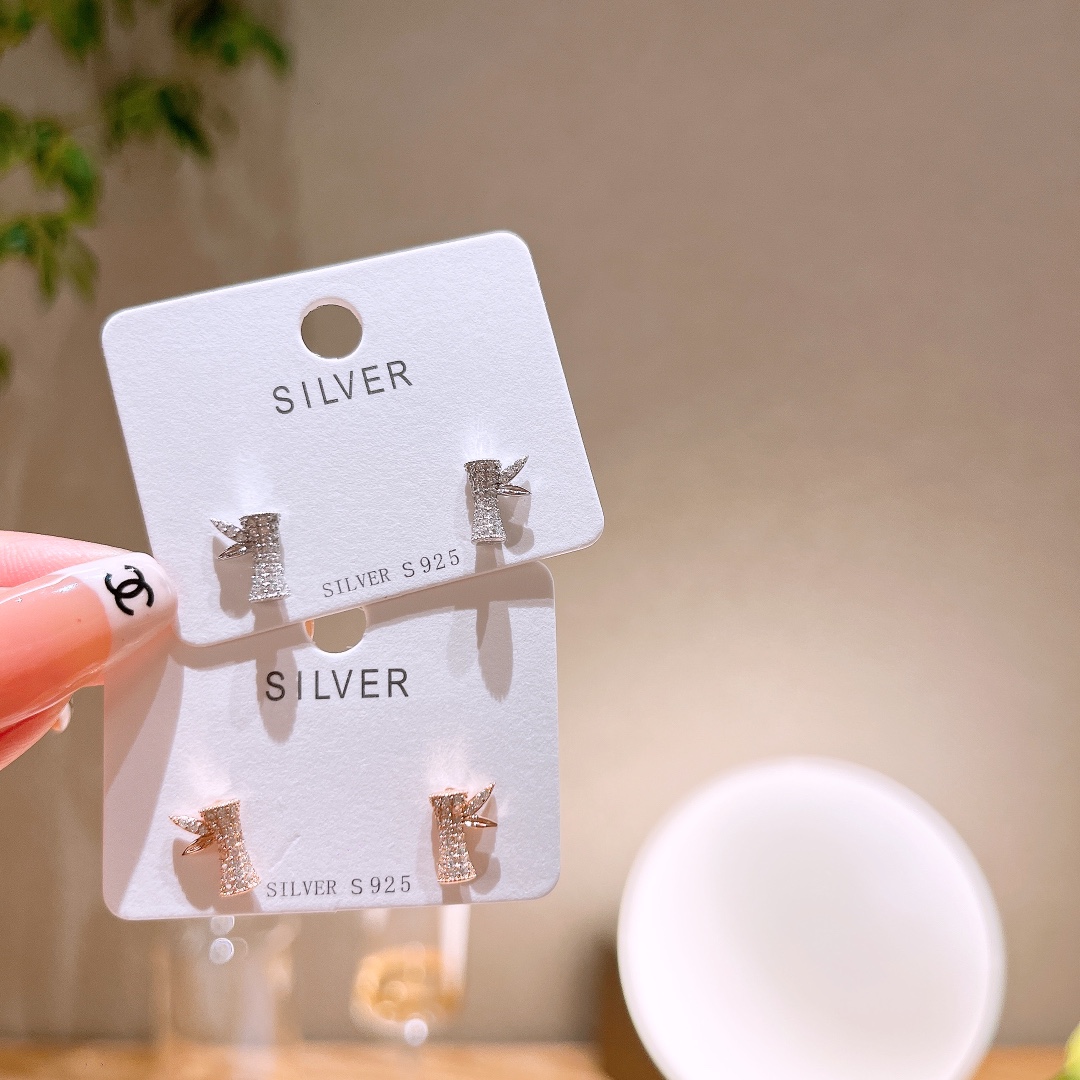 インスタ風925シルバーイヤリングシルバー 旅行