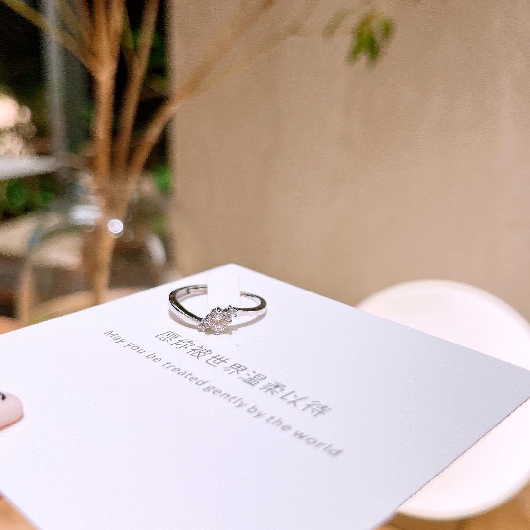 フレッシュS925スターリングシルバーモアッサナイトリングゴールド 新年