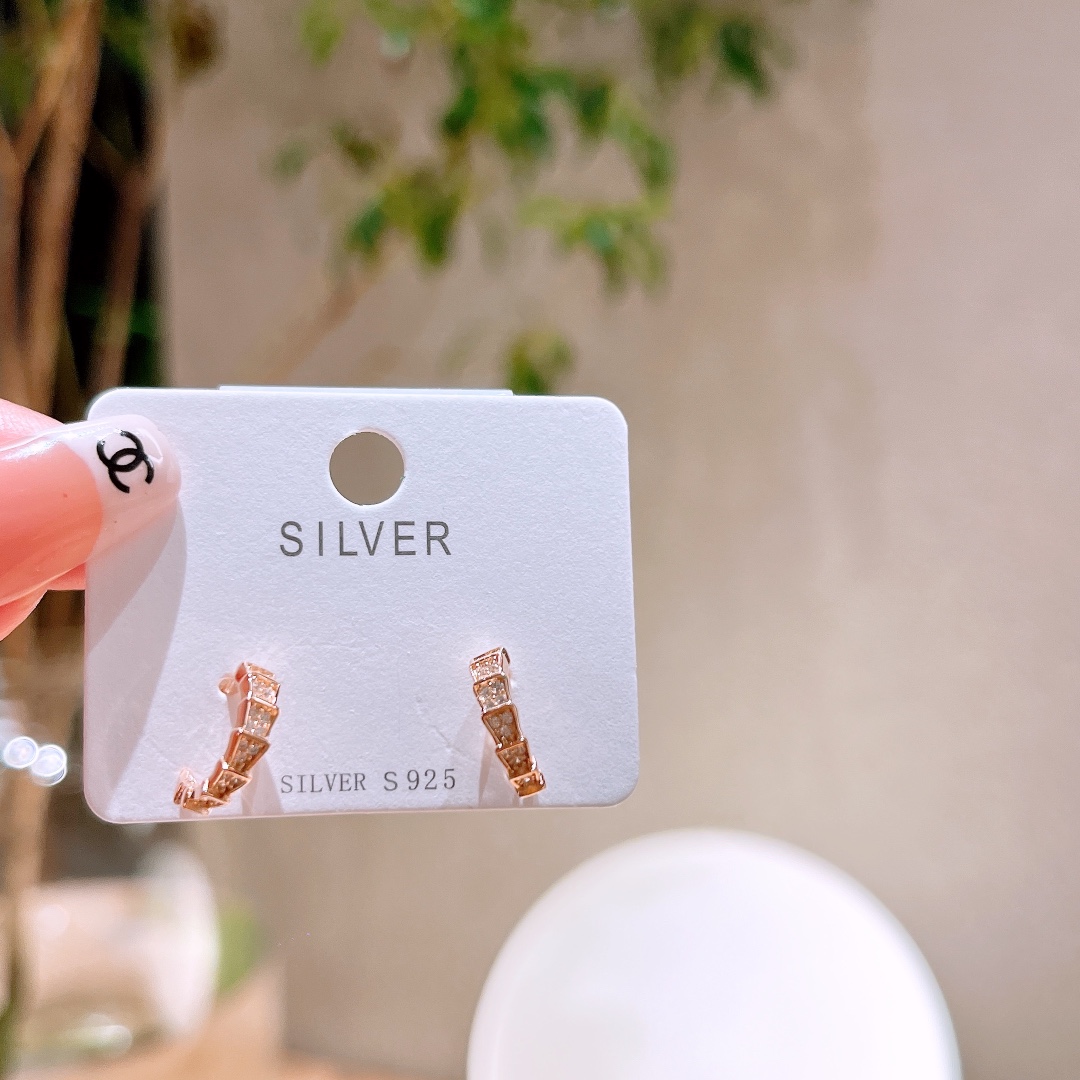 精巧ファインシルバーイヤリングゴールド 婚約