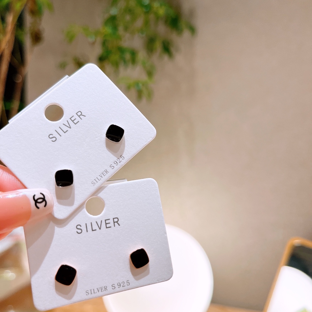 シック925シルバーイヤリングシルバー 新年