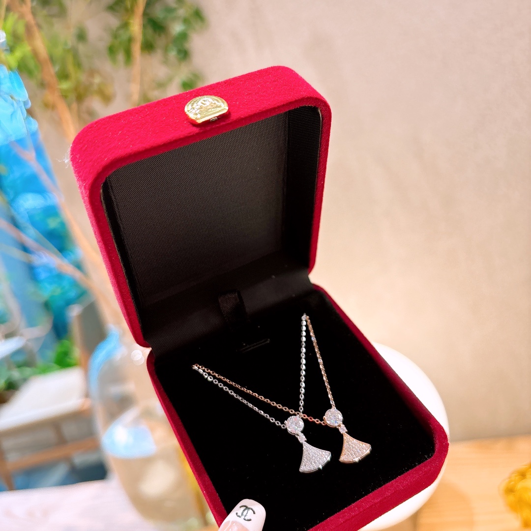 Hypoallergenic Silver Moissanite Necklace French Self-love Silver