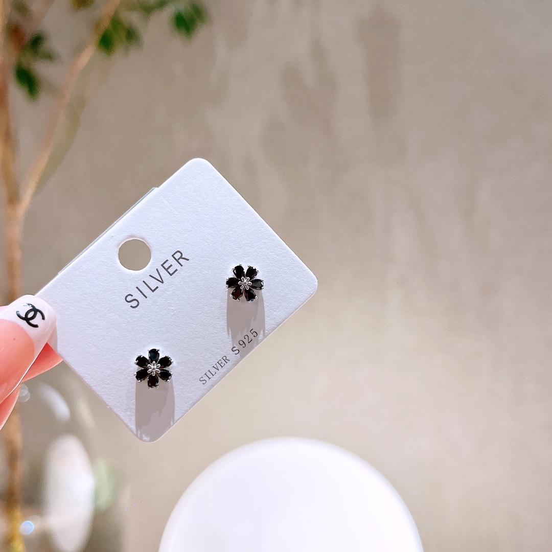 幻想的ファインシルバーイヤリングシルバー 職場