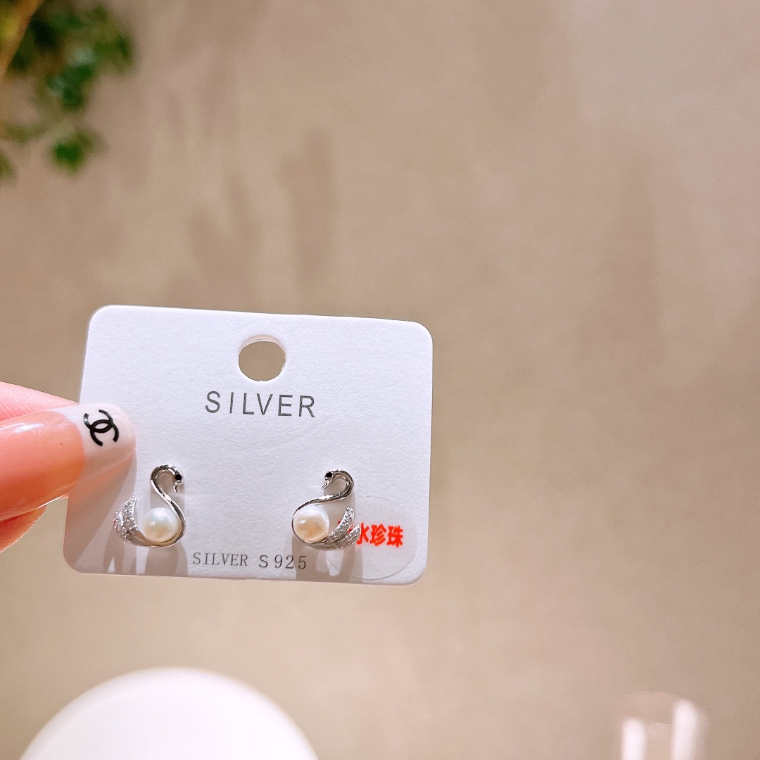 Low Allergy Silver Freshwater Pearl Studs Premium Everyday Wear Silver