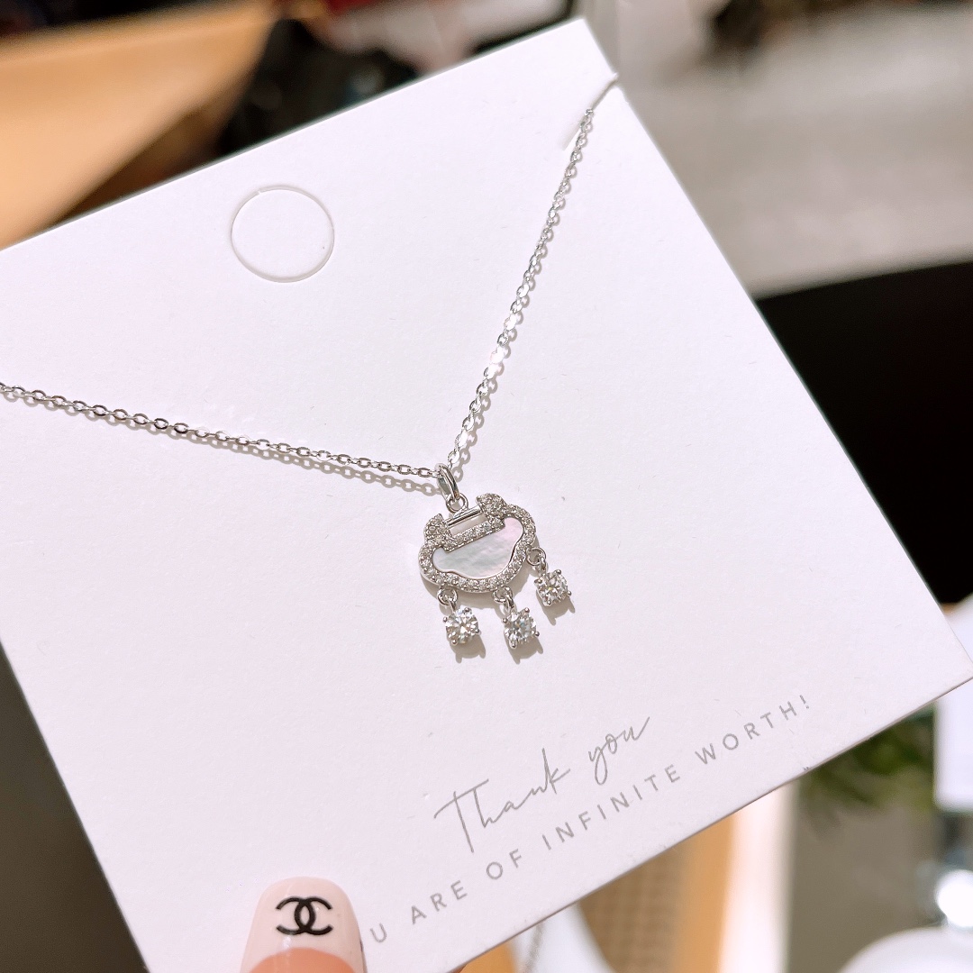 Fine Silver Moissanite Necklace Fashion Engagement Gold