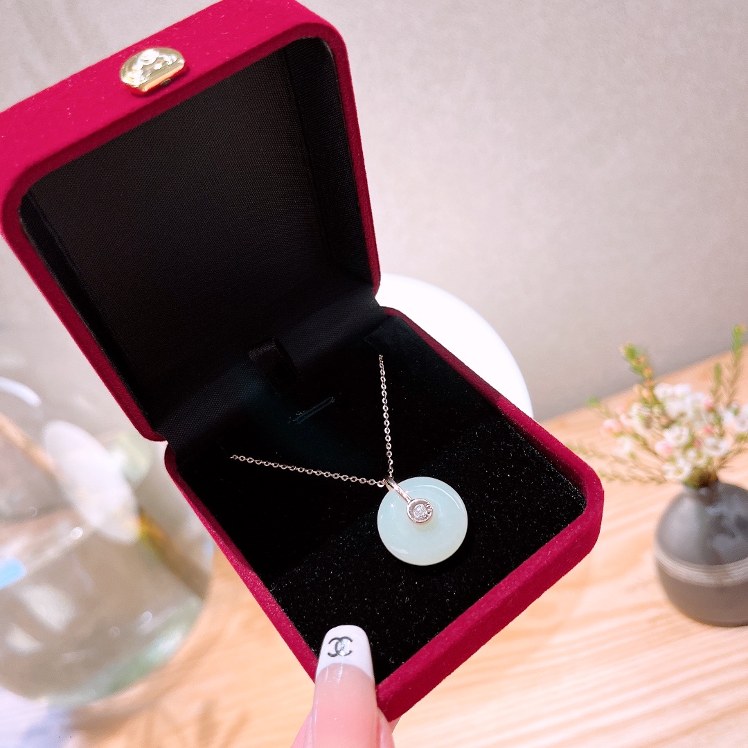 Solid Silver Hetian Jade Necklace Soft Spring Festival Gold