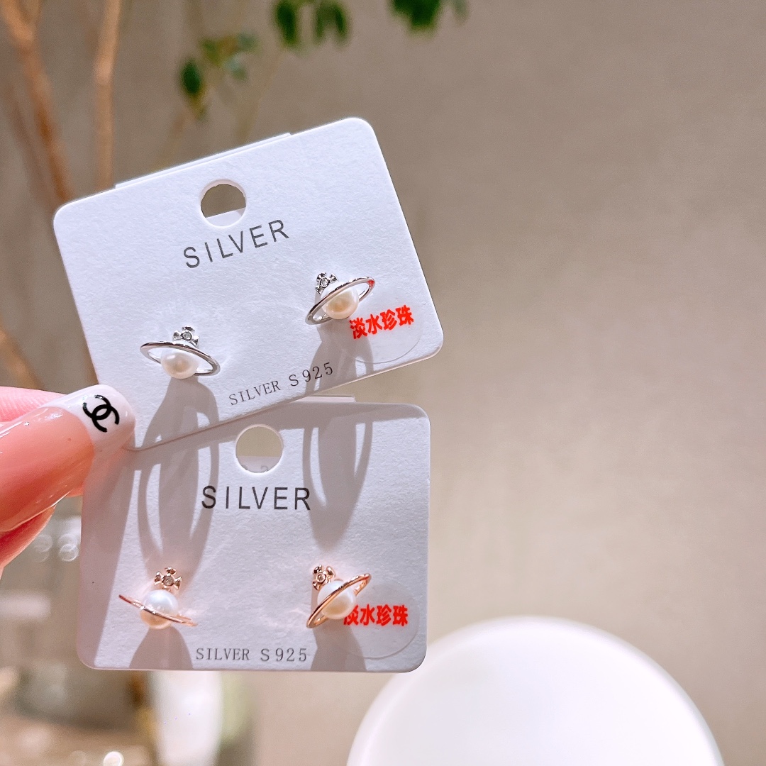 S925 Sterling Silver Freshwater Pearl Studs Delicate Anniversary Gold