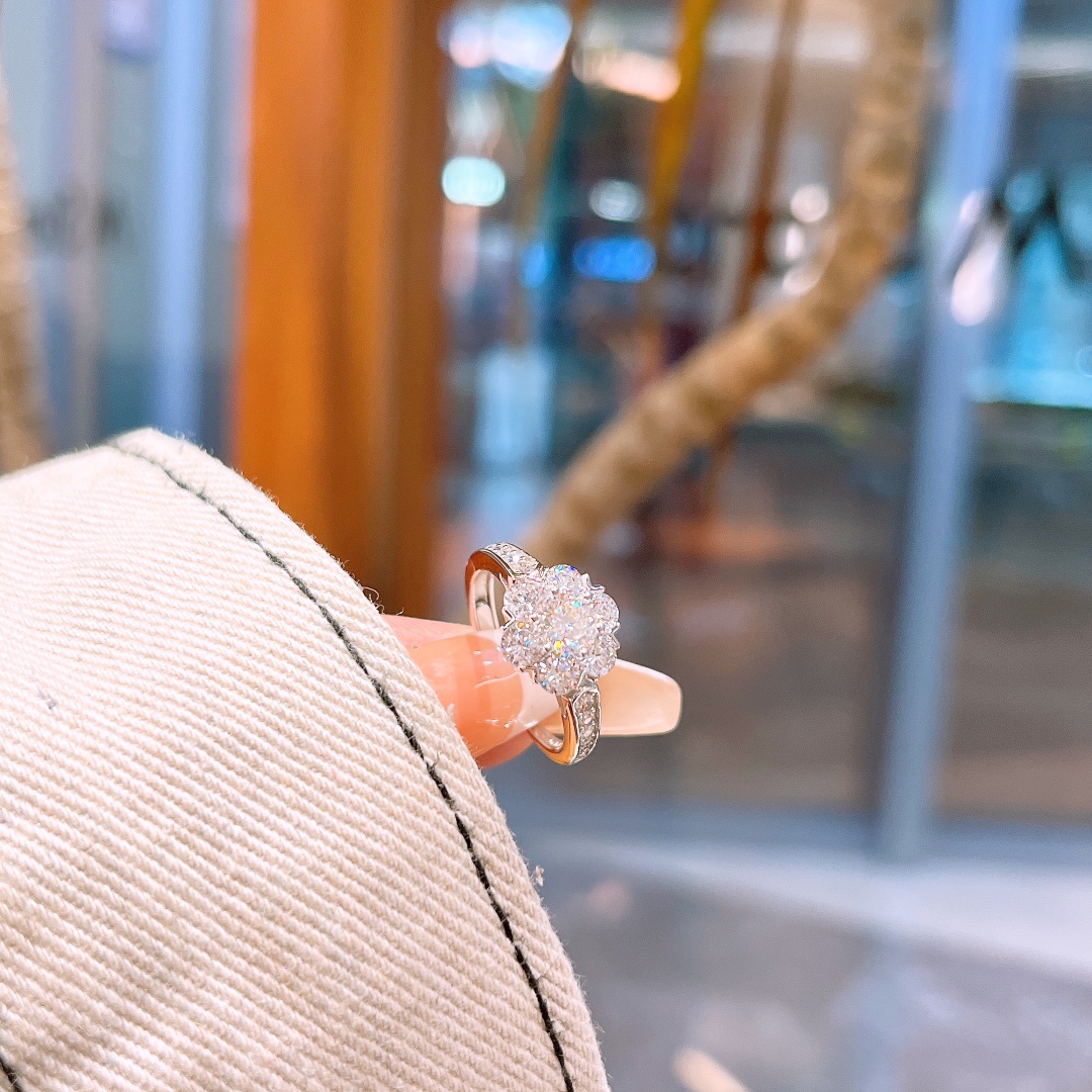 High Polish Silver Moissanite Ring Cute Date Night Gold