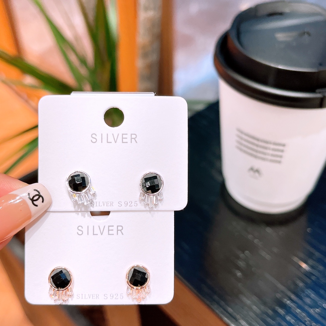 Low Allergy Silver Earrings Light Luxury Birthday Gold