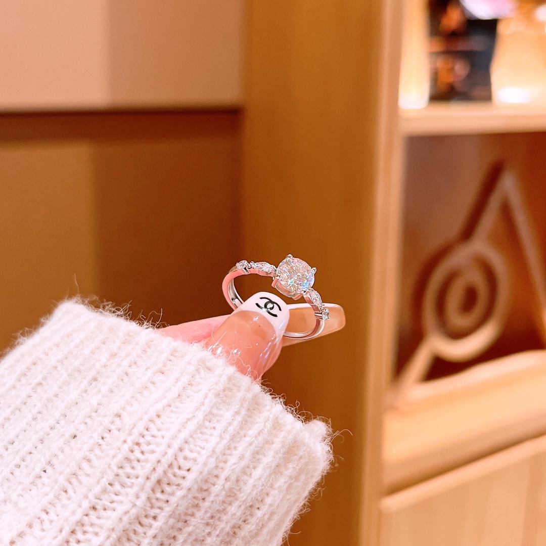 S925 Sterling Silver Moissanite Ring Ultra Minimal New Year Gold