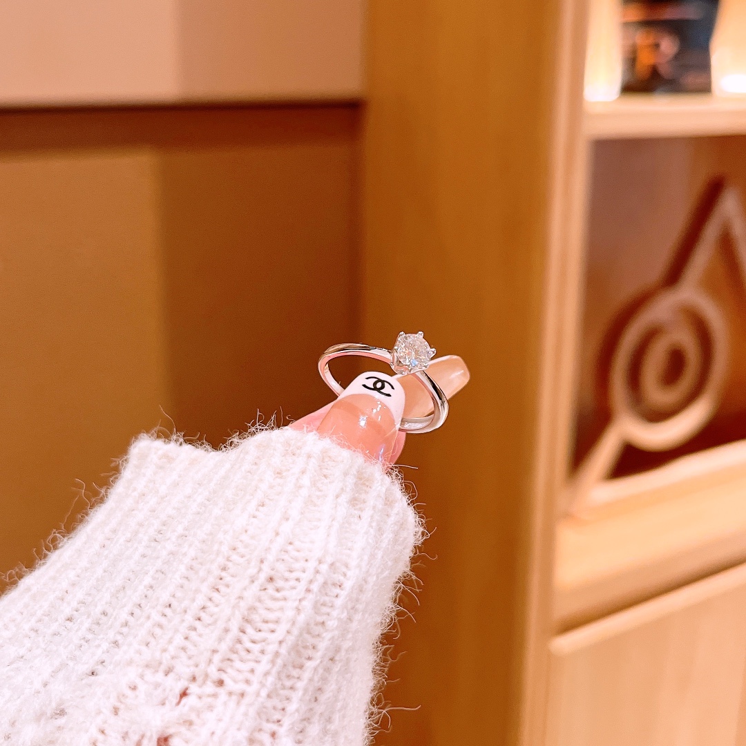 Low Allergy Silver Moissanite Ring Ins Style Proposal Gold